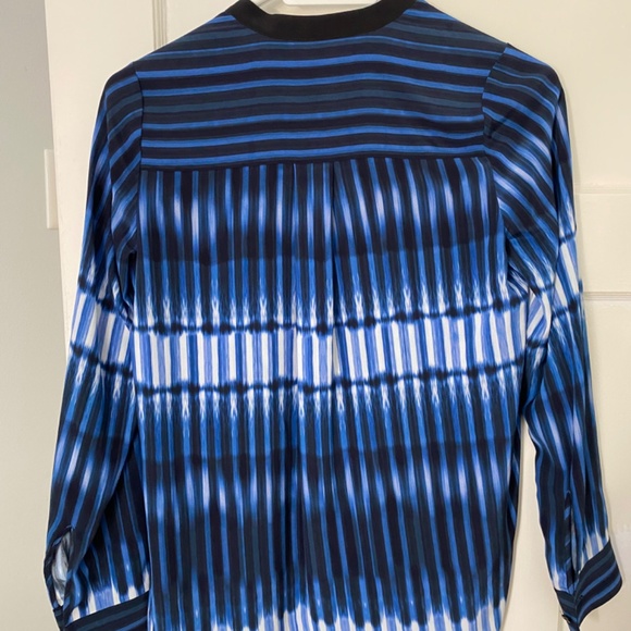 Like New | Vince Blue Tie-Dye Striped Popover Silk Blouse | Size 0 - Picture 2 of 4